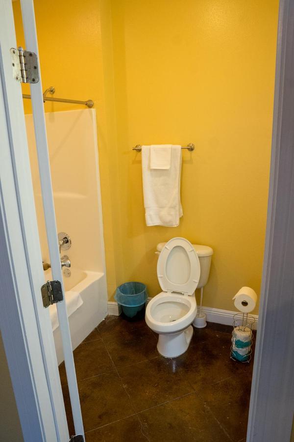 Serene 3Br Apartment 4Tvs Free Wi-Fi & Parking -E- Moss Point Exteriér fotografie