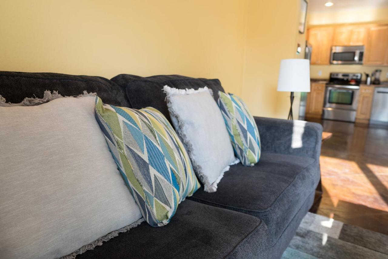 Serene 3Br Apartment 4Tvs Free Wi-Fi & Parking -E- Moss Point Exteriér fotografie