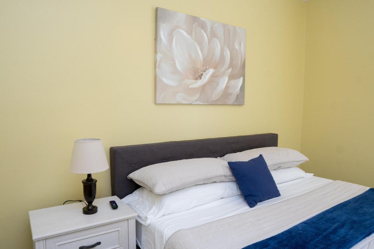 Serene 3Br Apartment 4Tvs Free Wi-Fi & Parking -E- Moss Point Exteriér fotografie